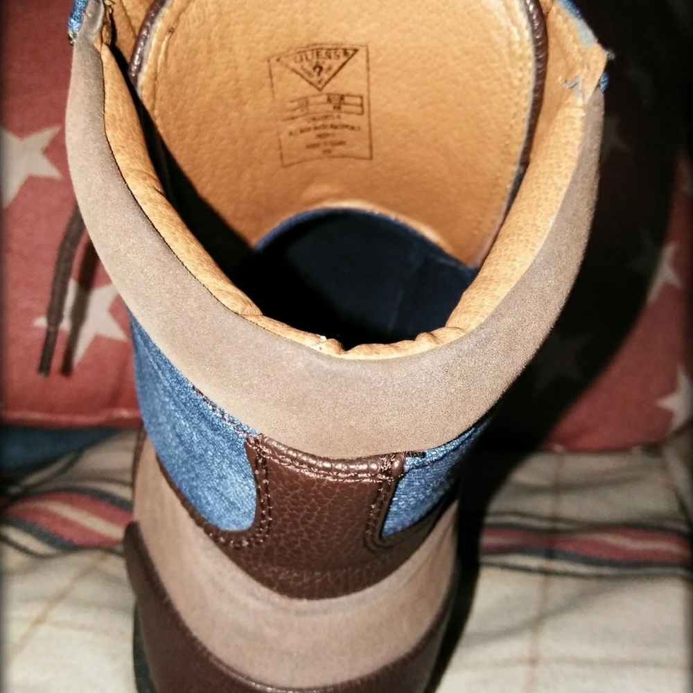 Guess Boot Shoes - Picture 3 of 5